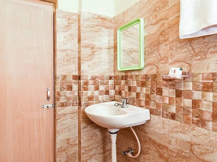 Hotel City Heart - A Comfortable Stay By Oyo Rooms