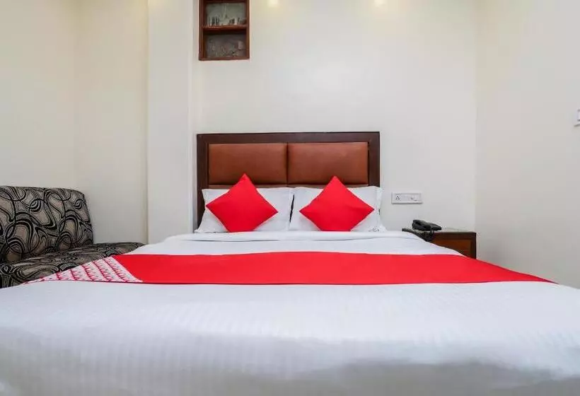 هتل O Delhi Empire