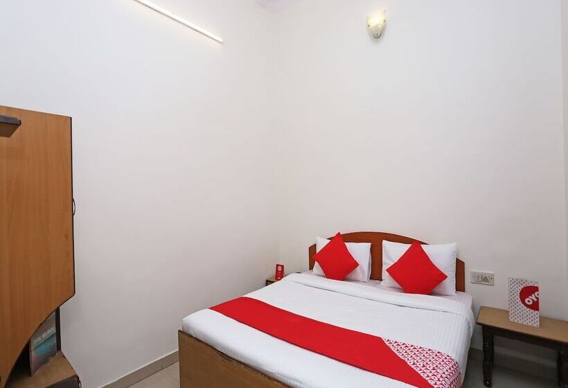 هتل Divine By Oyo Rooms