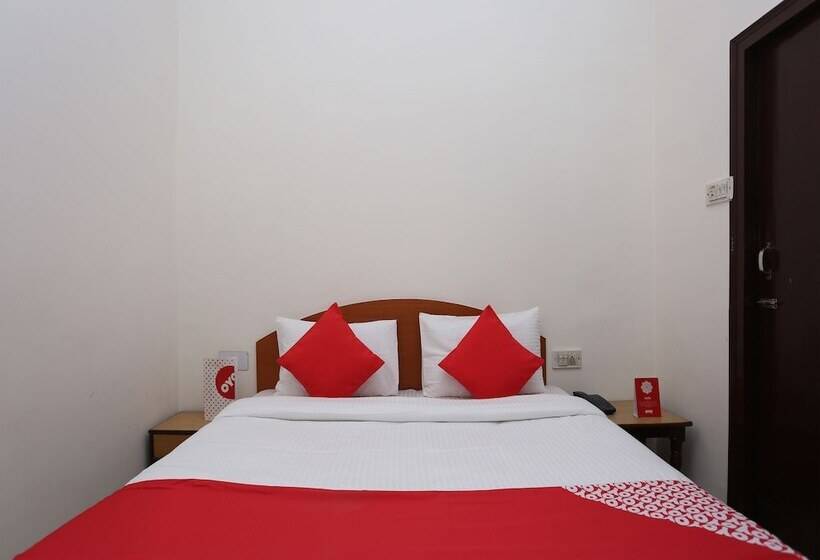 هتل Divine By Oyo Rooms