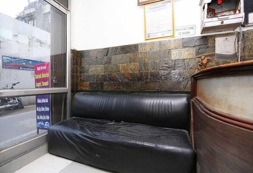 هتل Divine By Oyo Rooms