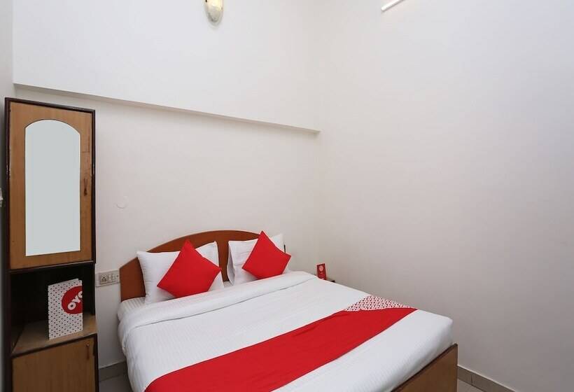 هتل Divine By Oyo Rooms