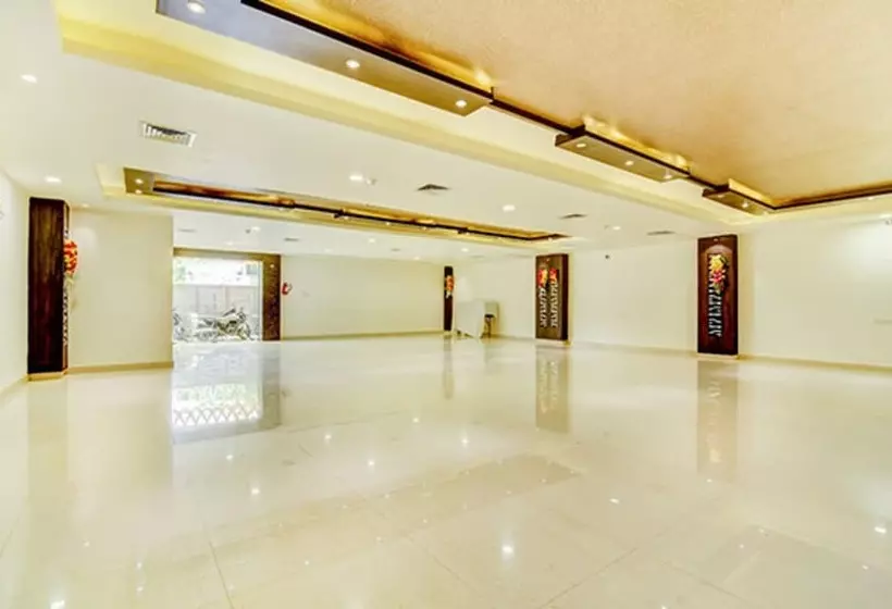 Fabhotel Solitaire Inn