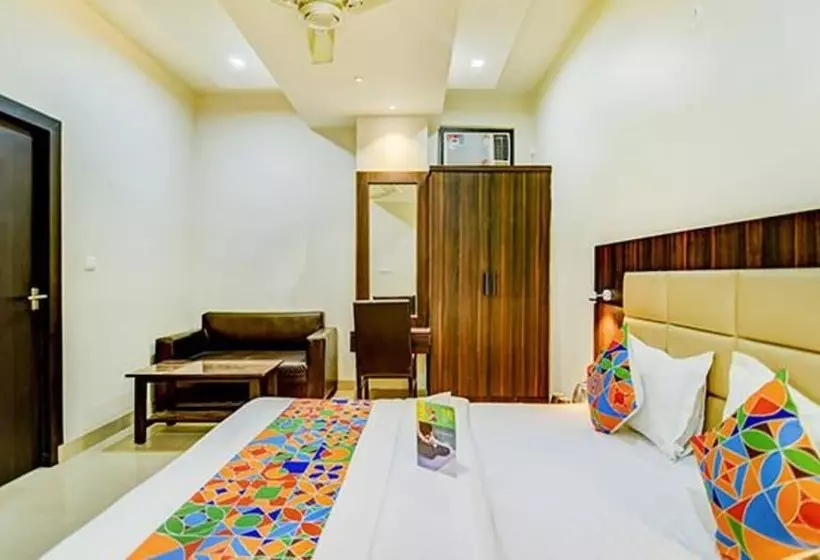Fabhotel Solitaire Inn