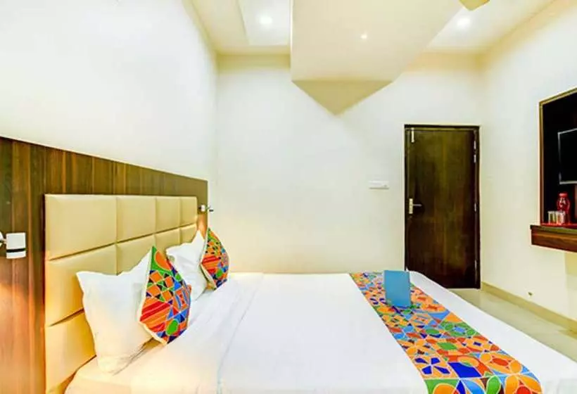 Fabhotel Solitaire Inn