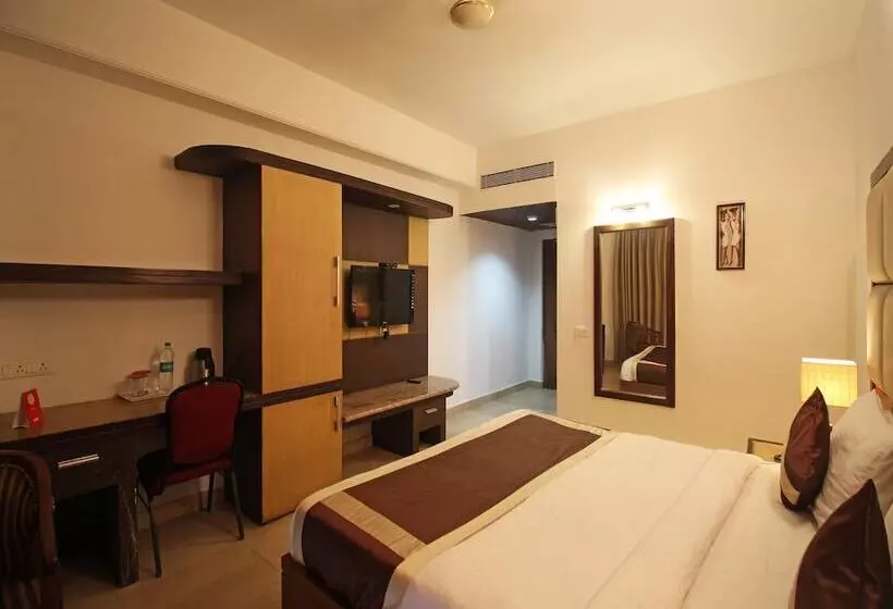 Hotelli Kailash Plaza