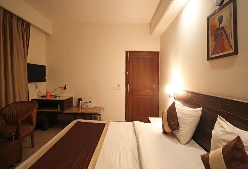 هتل Kailash Plaza