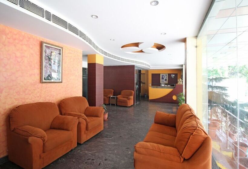 هتل Kailash Plaza