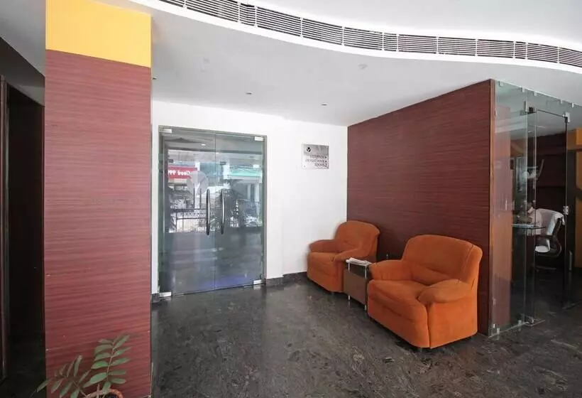 Hotelli Kailash Plaza