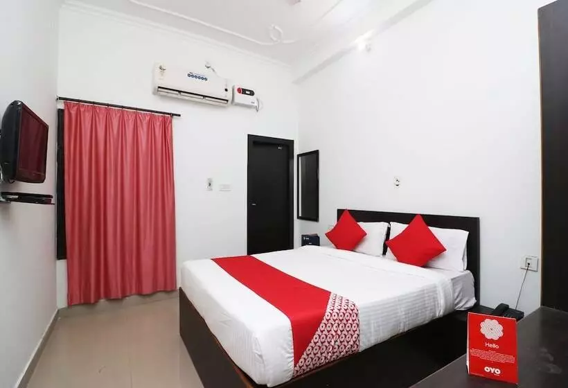 ホテル Ojus Tower By Oyo Rooms