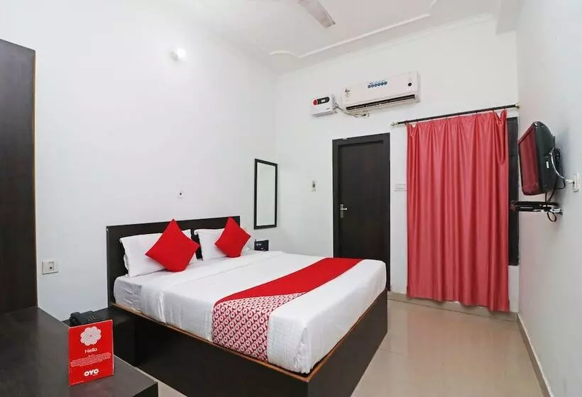 ホテル Ojus Tower By Oyo Rooms