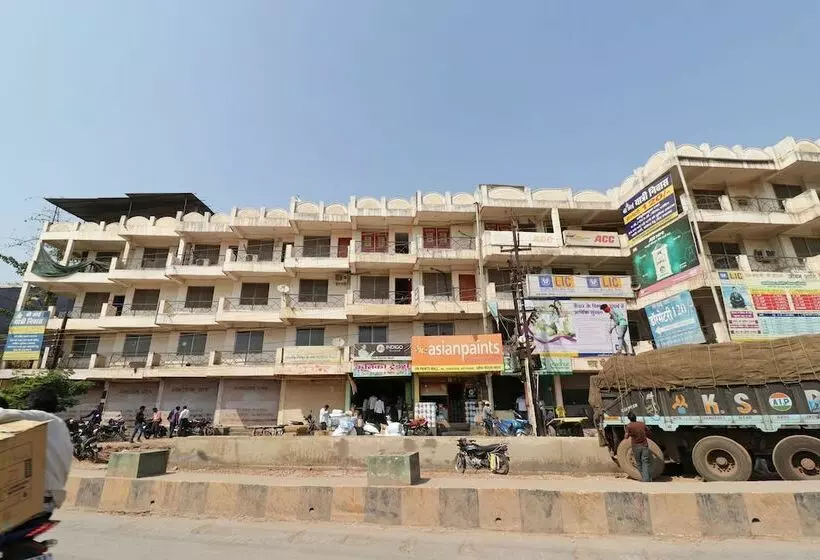 Hotelli Sai Yatri Niwas By Oyo Rooms