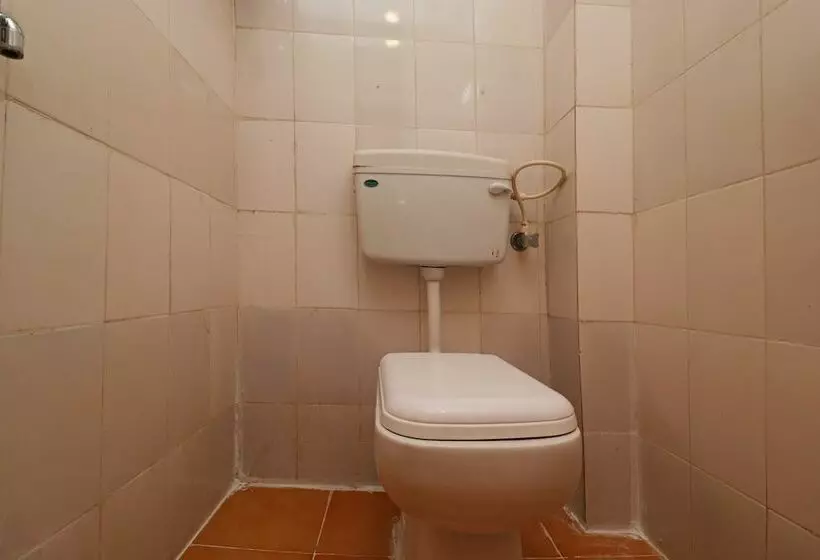 Hotelli Sai Yatri Niwas By Oyo Rooms