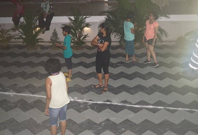 בית מלון כפרי Sea Shell Coral Cove