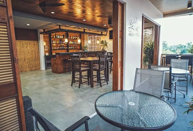 هتل Villa Tomasa G