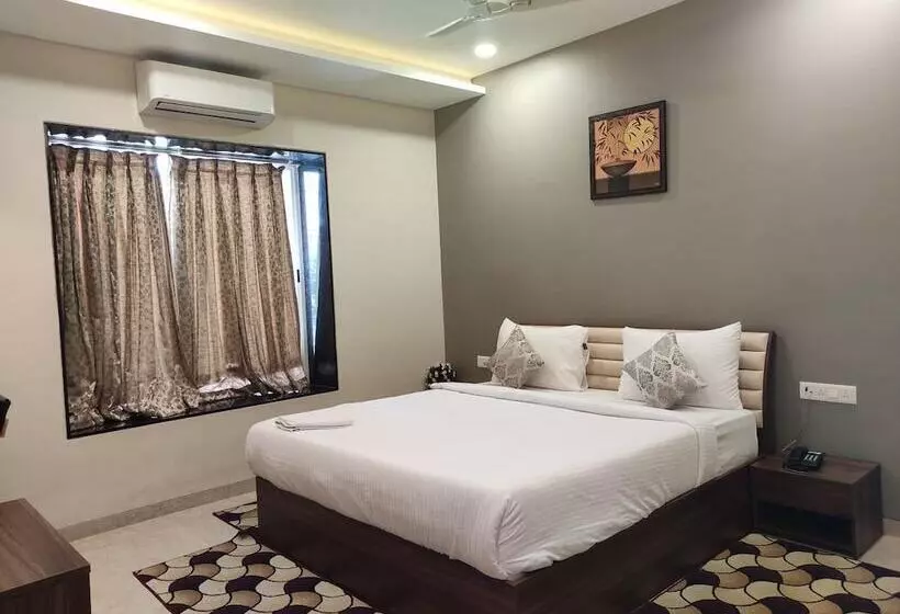 Hotelli Visawa Palace Nanded