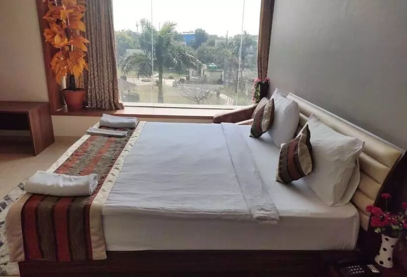 Hotelli Visawa Palace Nanded