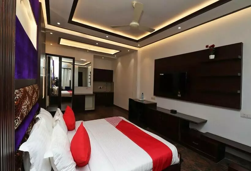Jjk Rukmini Vilas Hotel & Banquet By Oyo Rooms