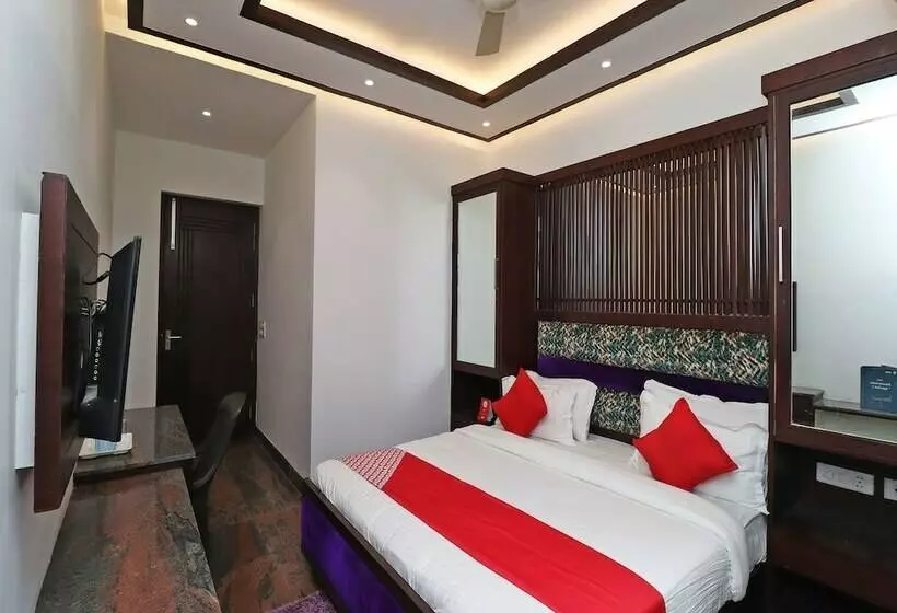 Jjk Rukmini Vilas Hotel & Banquet By Oyo Rooms