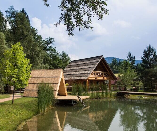 Korošec Apartments And Wellness Centre