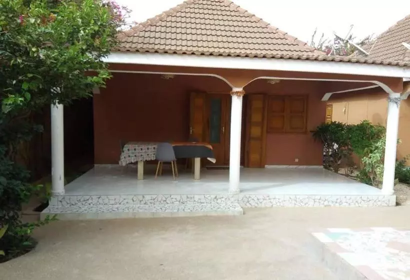 پانسیون Chez Coumba Et Daniel