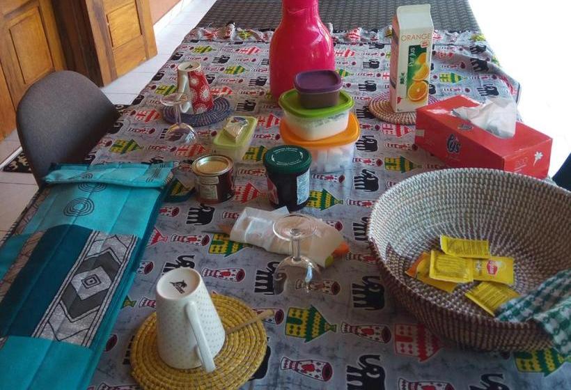 پانسیون Chez Coumba Et Daniel