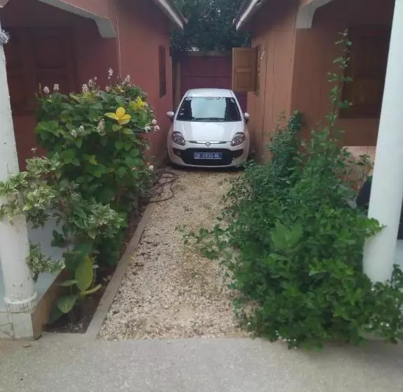 پانسیون Chez Coumba Et Daniel