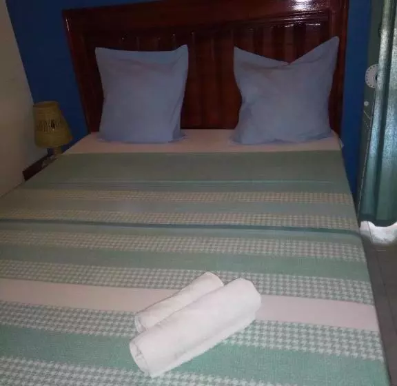 پانسیون Chez Coumba Et Daniel