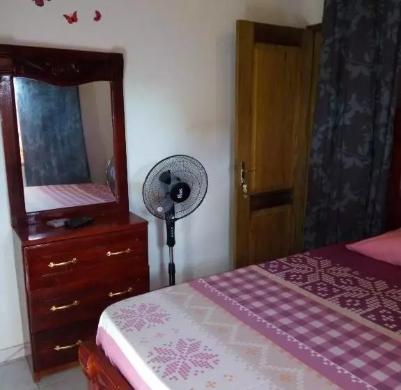 پانسیون Chez Coumba Et Daniel