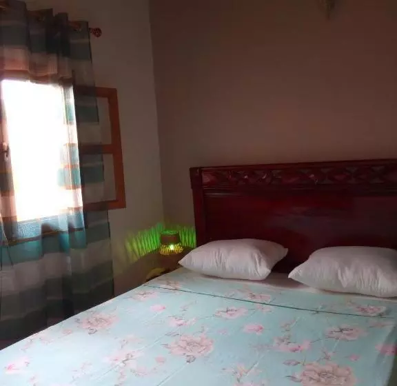 پانسیون Chez Coumba Et Daniel