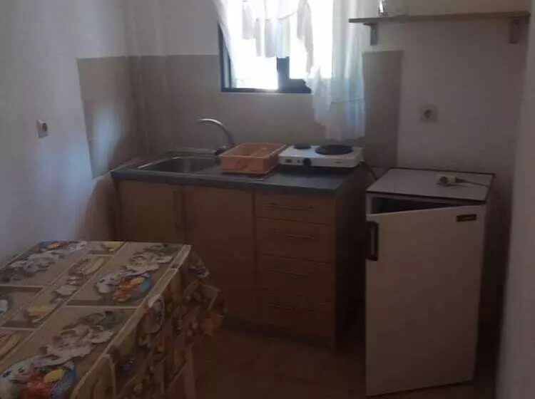 Toroni Apartments