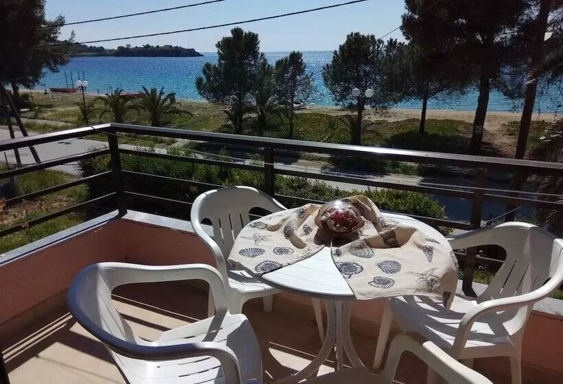 Toroni Apartments