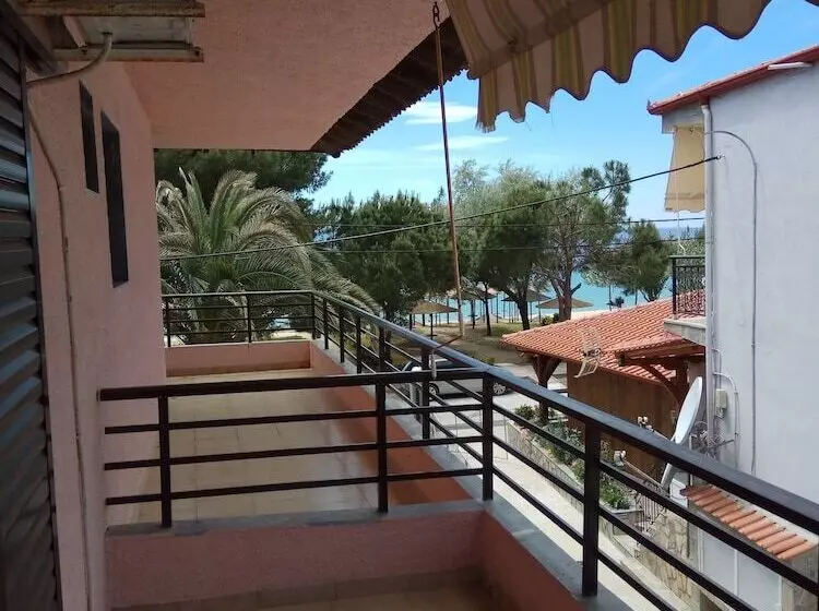 Toroni Apartments