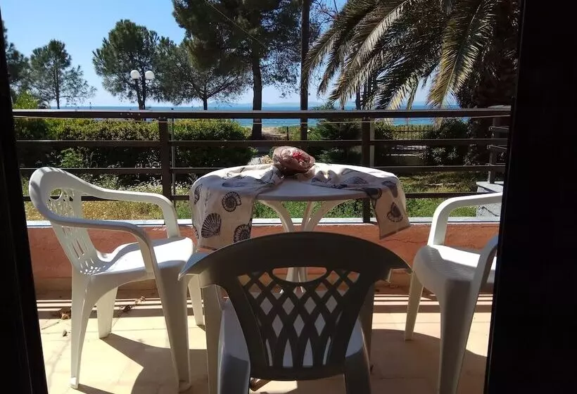Toroni Apartments