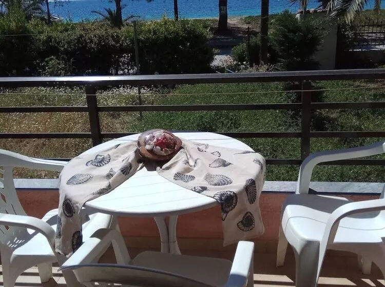 Toroni Apartments