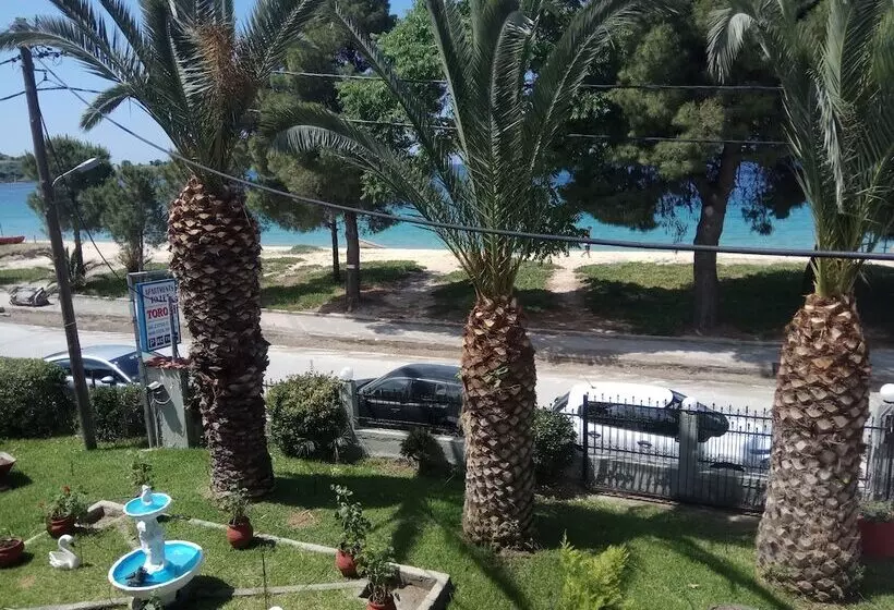 Toroni Apartments