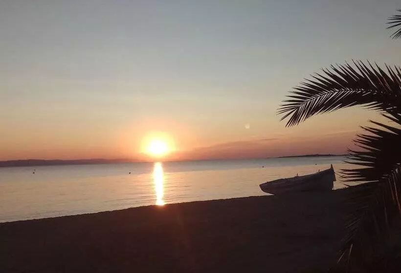 Toroni Apartments