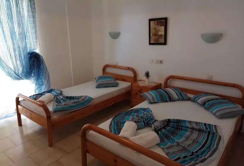 Toroni Apartments