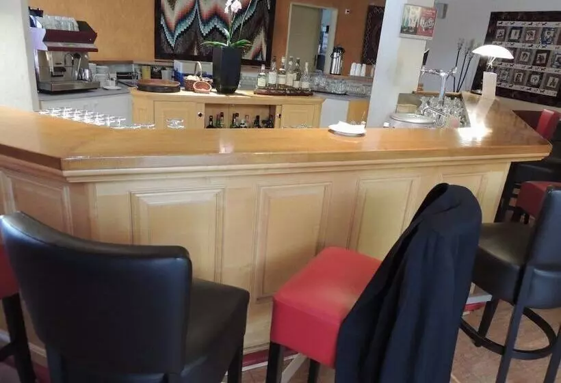 בית מלון כפרי Alpine Classic