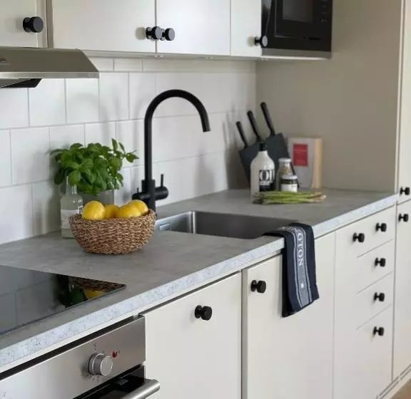 Отель L Hanöhus Hällevik