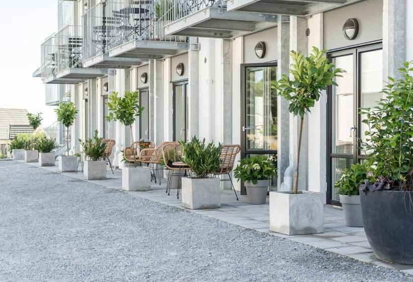 هتل L Hanöhus Hällevik