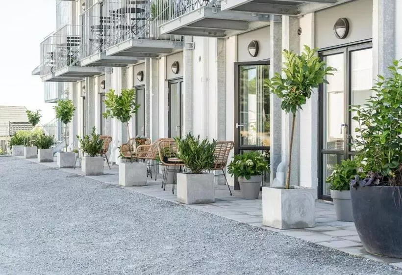 Отель L Hanöhus Hällevik