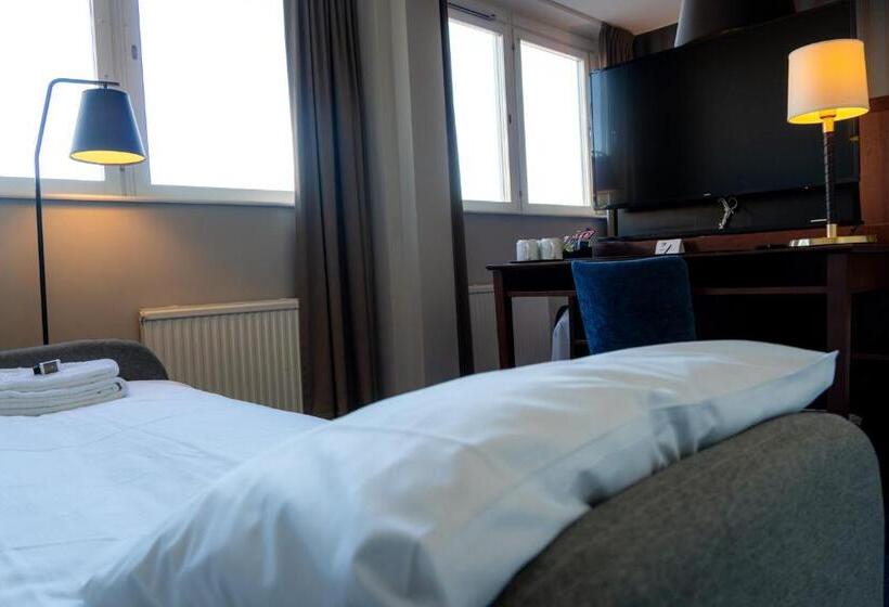 Vänerport Stadshotell I Mariestad