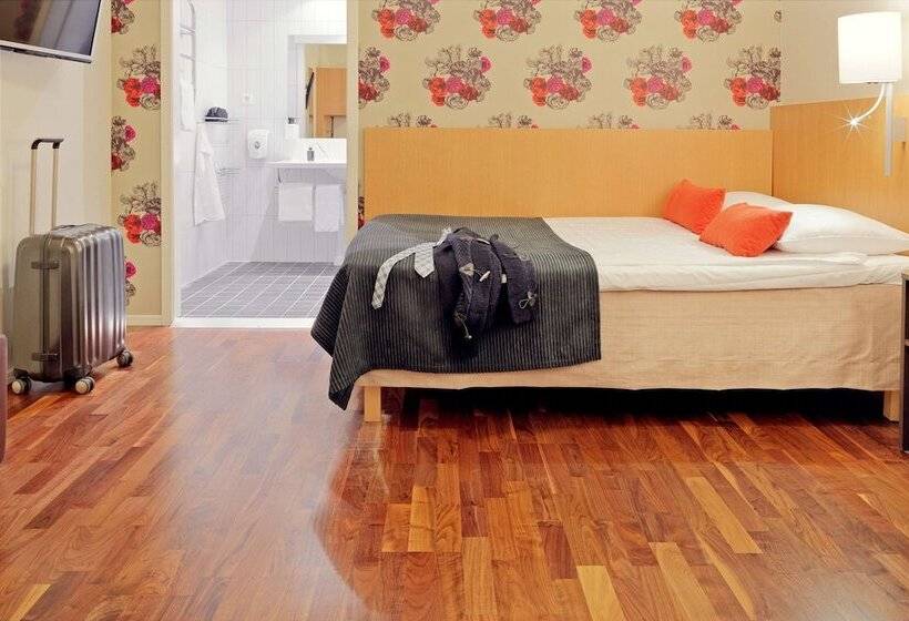 בית מלון כפרי Scandic Backadal