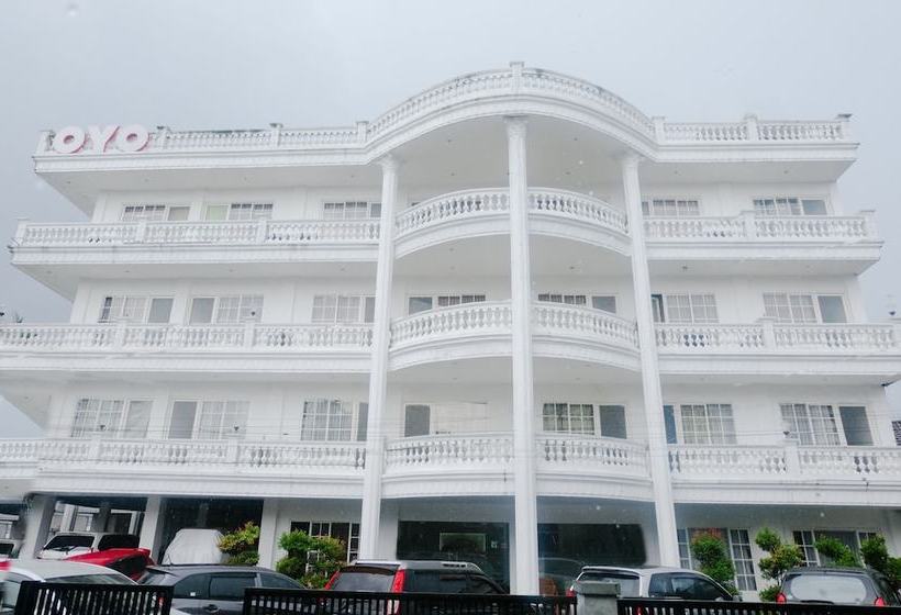 Hostel Hasanah Guest House Syariah De Saphire By Oyo Rooms