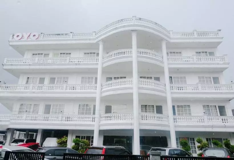 ユースホステル Hasanah Guest House Syariah De Saphire By Oyo Rooms