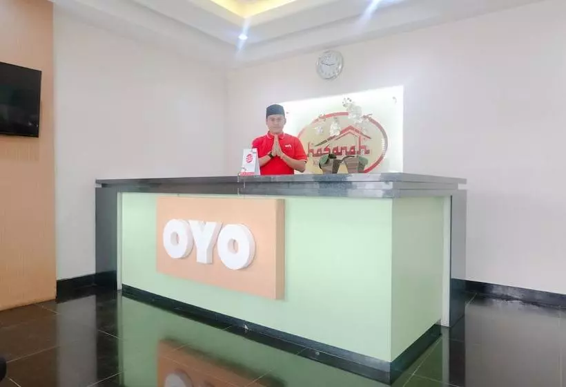 ユースホステル Hasanah Guest House Syariah De Saphire By Oyo Rooms
