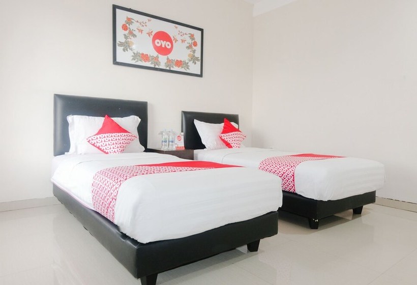 Hostel Hasanah Guest House Syariah De Saphire By Oyo Rooms