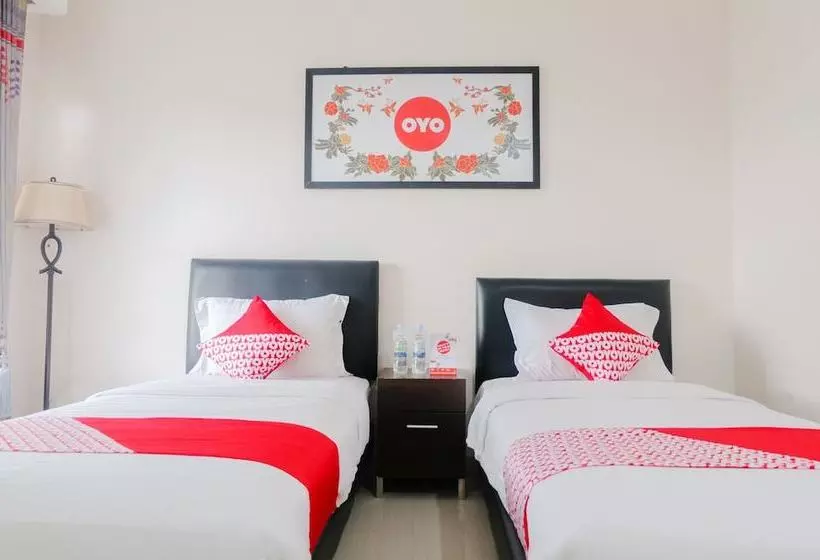 ユースホステル Hasanah Guest House Syariah De Saphire By Oyo Rooms