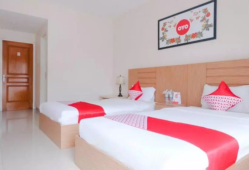 ユースホステル Hasanah Guest House Syariah De Saphire By Oyo Rooms